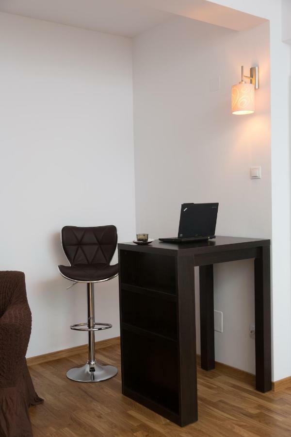 Central Luxury Flat With Terrace - Adela Accommodation - Ideal For Long Stays Bukareszt Zewnętrze zdjęcie